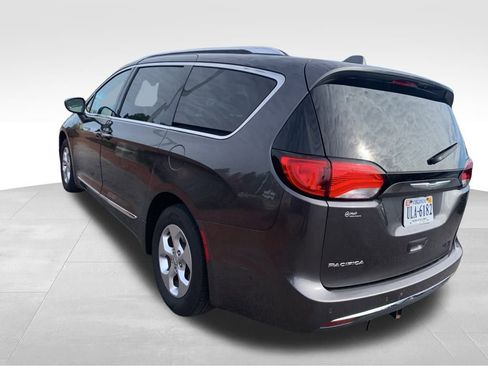 Used 2017 Chrysler Pacifica Touring-L Plus w/ Advanced Safetytec Group image 17