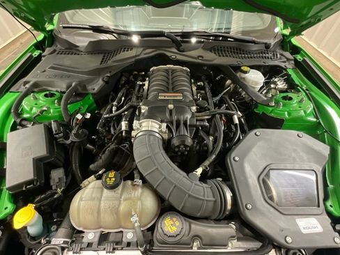 Used 2019 Ford Mustang GT Premium w/ Performance Package - Level 2 RWD image 13