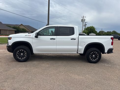 New 2026 Chevrolet Silverado 1500 ZR2 AWD/4WD image 2