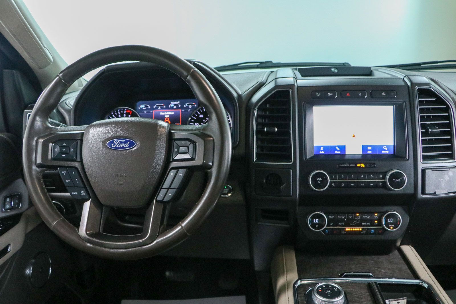 Used 2021 Ford Expedition Limited AWD/4WD image 18