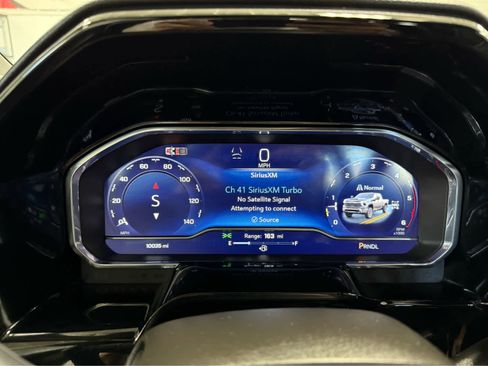 Used 2025 Chevrolet Silverado 3500 LTZ w/ LTZ Plus Package image 18