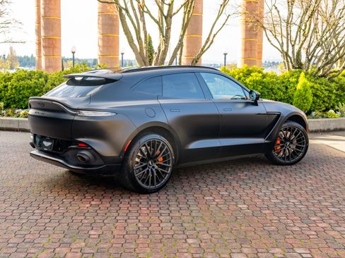 Used 2022 Aston Martin DBX image 53