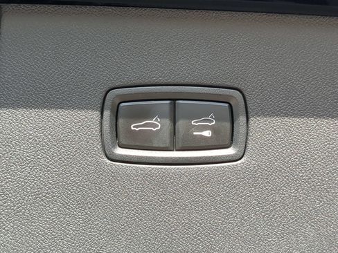 Used 2024 Porsche Cayenne S AWD/4WD image 47
