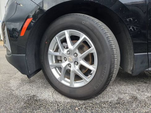 Used 2024 Chevrolet Equinox LT FWD image 32