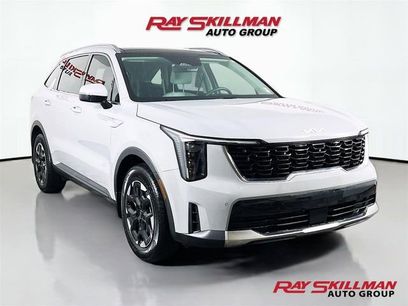 Used 2025 Kia Sorento S w/ Panoramic Sunroof Package
