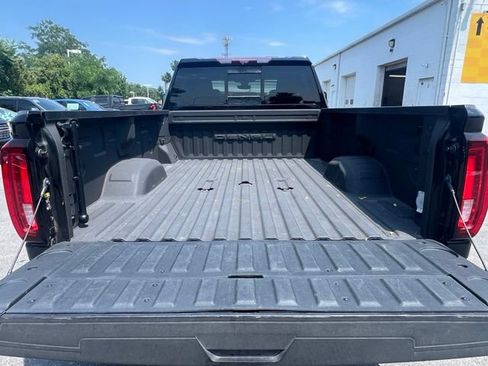Used 2021 GMC Sierra 3500 Denali w/ Denali Ultimate Package AWD/4WD image 6