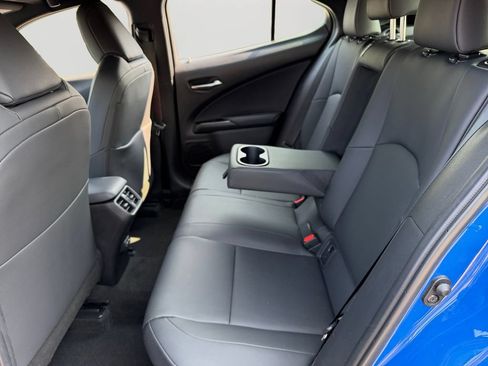 Used 2024 Lexus UX 250h AWD w/ Premium Package image 11