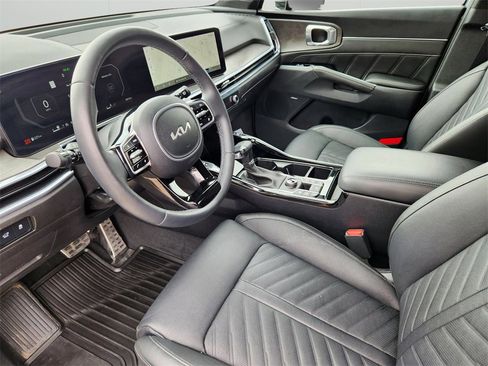 Used 2024 Kia Sorento SX Prestige image 8