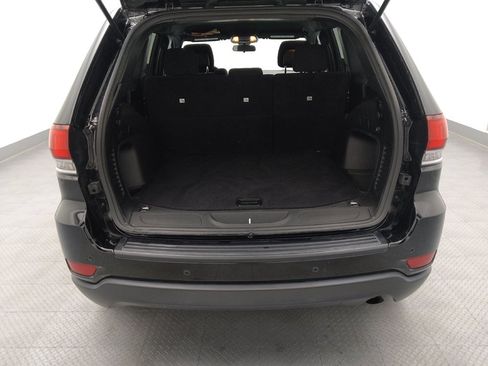 Used 2021 Jeep Grand Cherokee Laredo RWD image 29