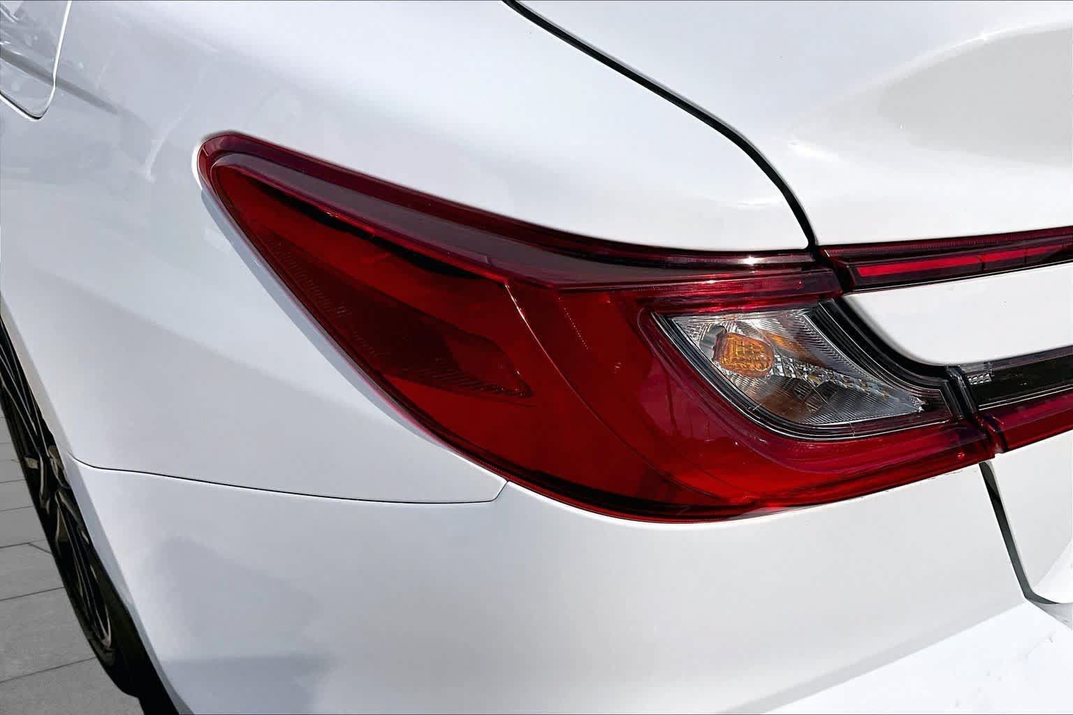 Used 2026 Toyota Camry SE w/ Convenience Package FWD image 29