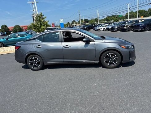 Used 2024 Nissan Sentra SV FWD image 6