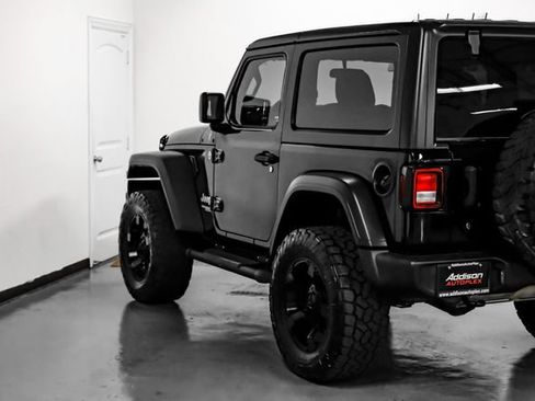 Used 2019 Jeep Wrangler Sport AWD/4WD image 14