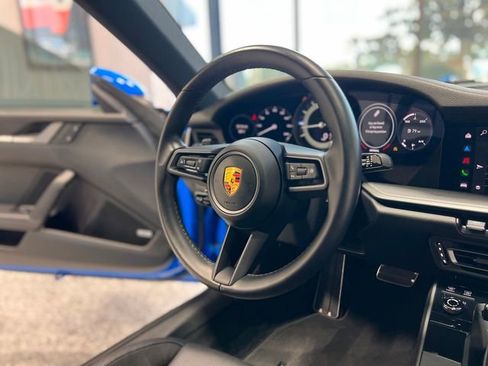Used 2022 Porsche 911 Carrera RWD image 27