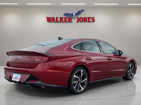 Used 2023 Hyundai Sonata SEL Plus image 3