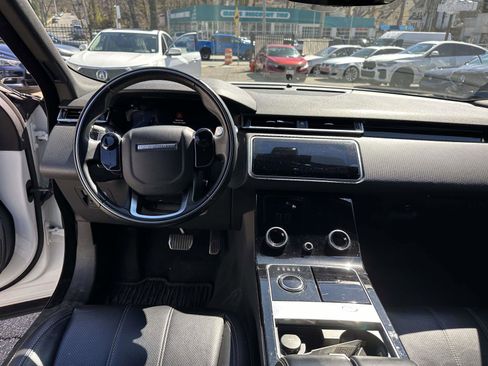 Used 2020 Land Rover Range Rover Velar R-Dynamic S AWD/4WD image 20