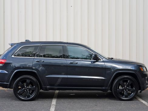 Used 2015 Jeep Grand Cherokee Altitude AWD/4WD image 54