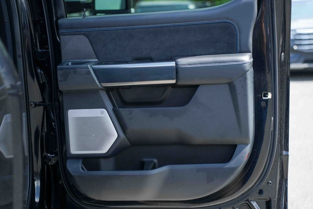 Used 2025 Ford F250 Platinum AWD/4WD image 17