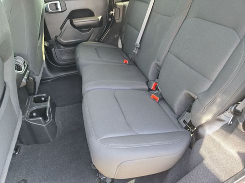 Used 2021 Jeep Wrangler Unlimited Sport AWD/4WD image 19