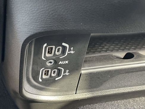 Used 2024 RAM 2500 Big Horn w/ Bed Utility Group image 6