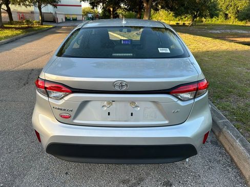 Used 2024 Toyota Corolla LE FWD image 4