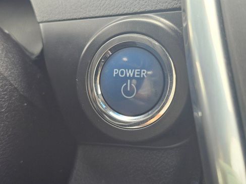 Used 2015 Toyota Camry XLE w/ Moonroof Package FWD image 42