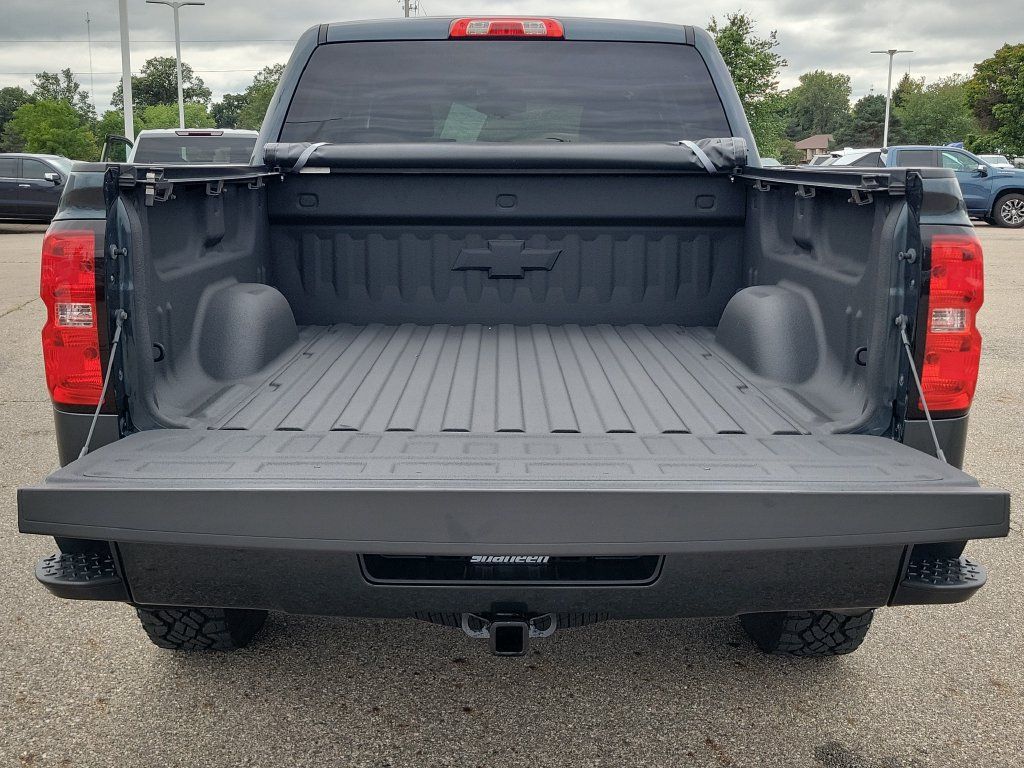 Used 2017 Chevrolet Silverado 1500 LT w/ All Star Edition AWD/4WD image 29