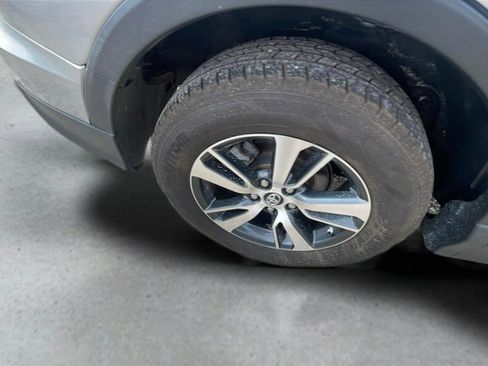 Used 2017 Toyota RAV4 XLE image 17