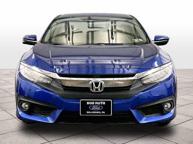 Used 2018 Honda Civic Touring image 4
