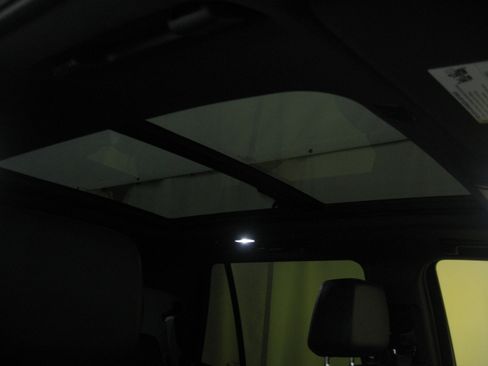 Used 2023 Chevrolet Tahoe LT w/ LT Signature Plus Package image 3