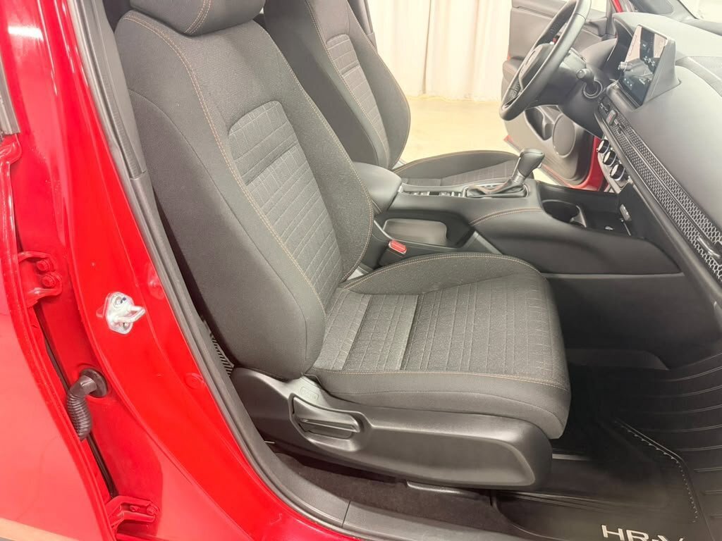 Certified 2026 Honda HR-V Sport image 39
