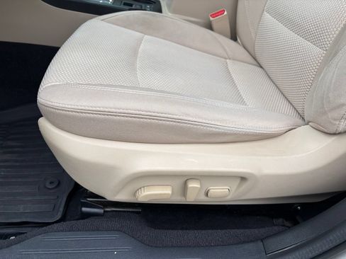 Used 2019 Subaru Outback 2.5i Premium AWD/4WD image 25