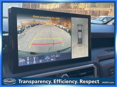 Used 2024 Toyota Tacoma Limited image 29