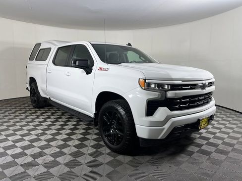Used 2022 Chevrolet Silverado 1500 RST image 3