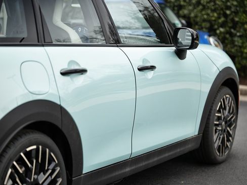 New 2026 MINI Cooper S image 8