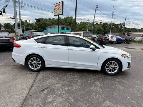 Used 2019 Ford Fusion SE FWD image 7