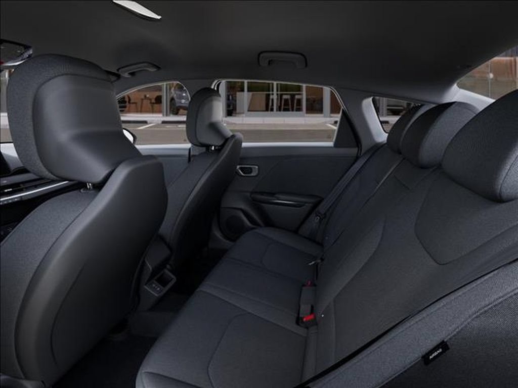New 2027 Kia K4 FWD image 18