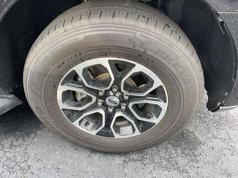 Used 2024 Ford Expedition XLT AWD/4WD image 2