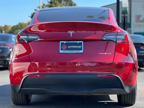 Used 2021 Tesla Model Y Long Range image 6