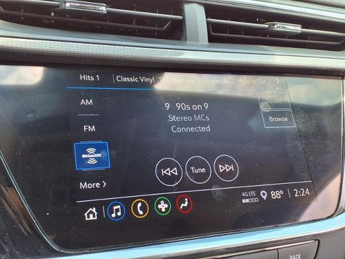 Used 2023 Buick Encore GX Essence w/ Experience Buick Package FWD image 7