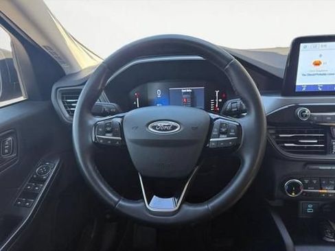 Used 2023 Ford Escape Active AWD/4WD image 12