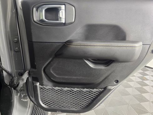 Used 2022 Jeep Gladiator Overland image 41