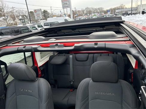 Used 2019 Jeep Wrangler Unlimited Sahara w/ Cold Weather Group image 19