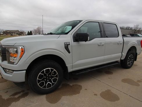 Used 2023 Ford F150 XLT w/ Equipment Group 302A High image 19