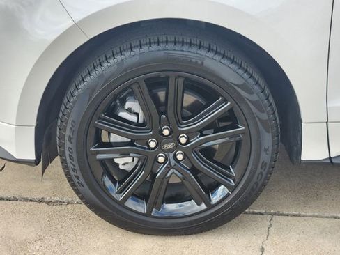 Used 2024 Ford Edge ST-Line image 9