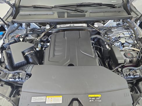 New 2025 Audi Q5 Premium image 30