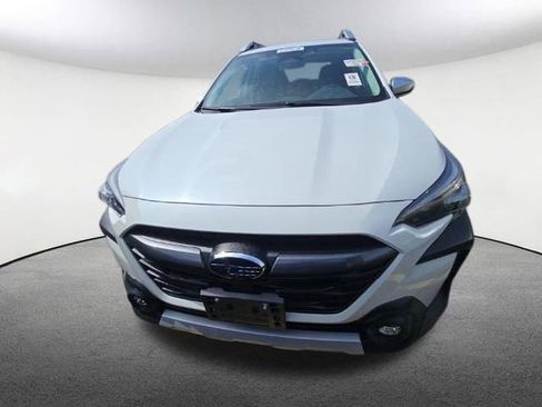 Used 2023 Subaru Outback Touring image 2
