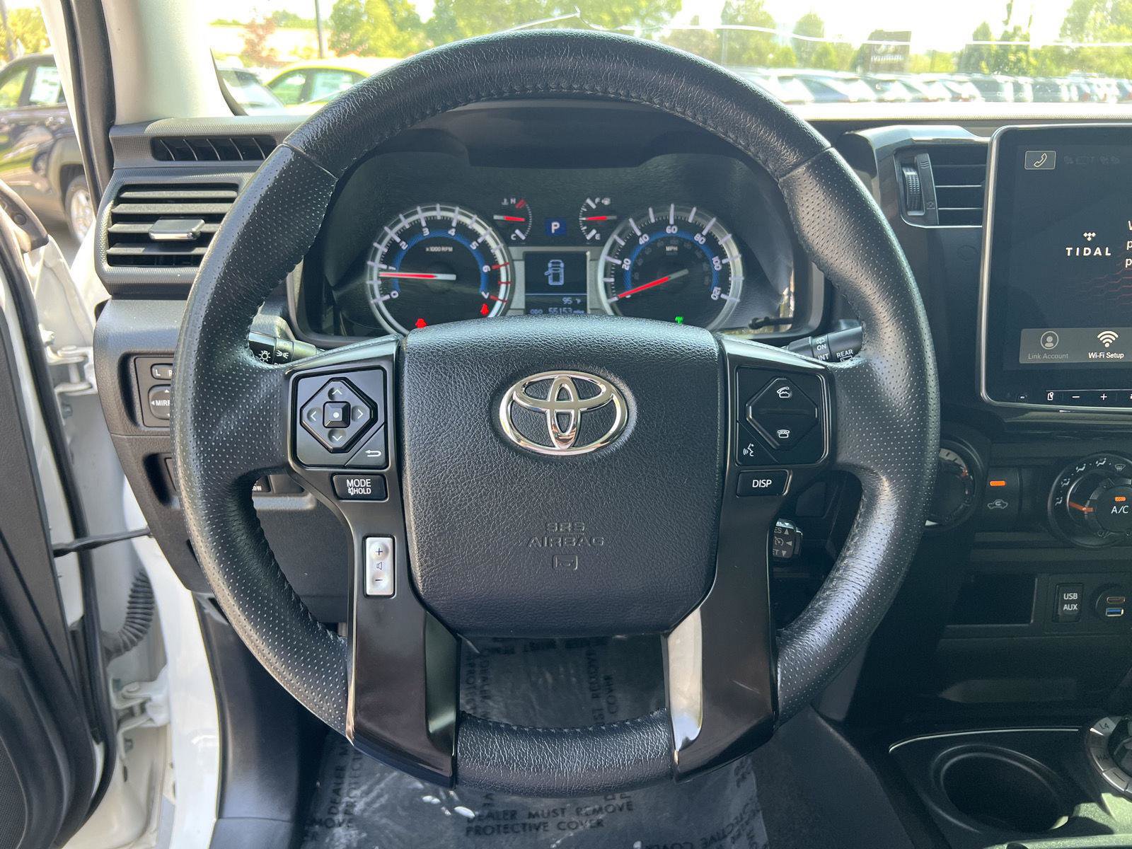 Used 2019 Toyota 4Runner SR5 AWD/4WD image 37