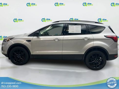 Used 2019 Ford Escape SE image 9