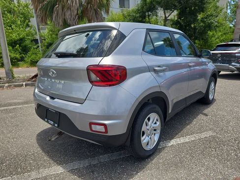 New 2026 Hyundai Venue SE FWD image 7