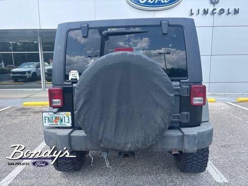 Used 2011 Jeep Wrangler Unlimited Sport AWD/4WD image 6